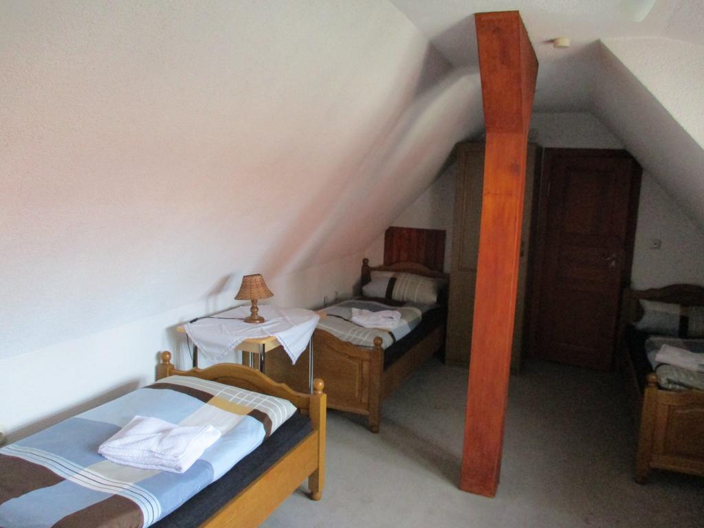 Hotel Erfurter Kreuz Kirchheim  Екстер'єр фото